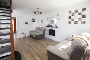Sitting Room- click for photo gallery